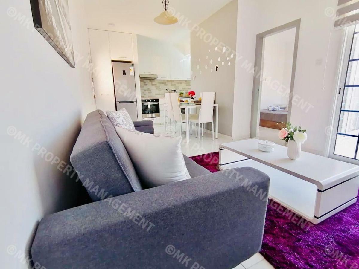 Lysia Sea-View Apartment Larnaca Extérieur photo